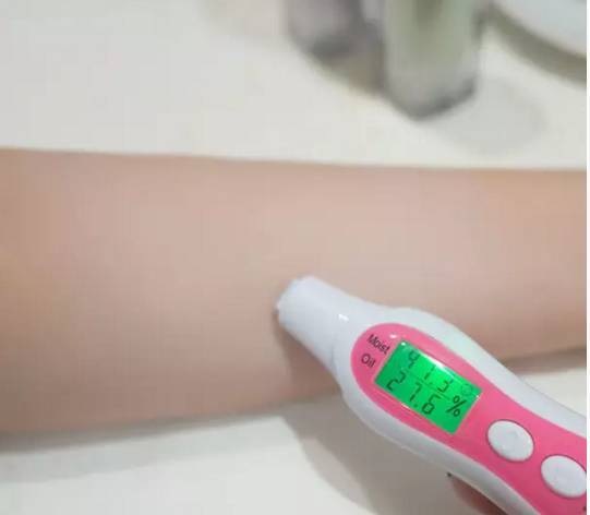 蘭芝紫色隔離好用嗎？黃皮美白利器