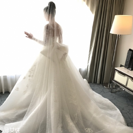 婚紗能干洗嗎？婚紗干洗會有損害嗎？