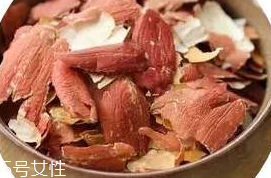 花生衣能和蜂蜜一起吃嗎？花生衣和桑棗一起煮會怎樣？