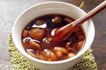 花生衣能和蜂蜜一起吃嗎？花生衣和桑棗一起煮會怎樣？