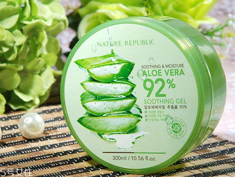 油皮能用蘆薈膠嗎？油性皮膚能用蘆薈膠嗎？