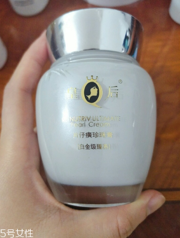 油皮晚上擦什么好？油性皮膚晚上怎么護膚？