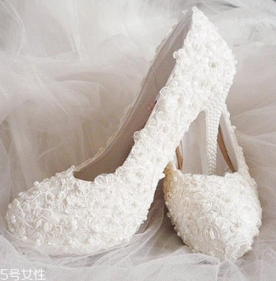 婚鞋可以提前穿嗎？婚鞋提前穿有影響嗎？