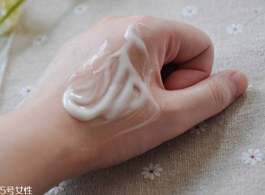 乳液過期了還能用嗎？過期乳液有什么妙用？