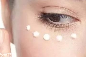 眼霜去眼袋哪個牌子好？什么眼霜去眼袋效果好？