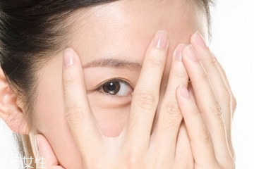 眼霜為什么辣眼睛？眼霜辣眼睛是怎么回事？
