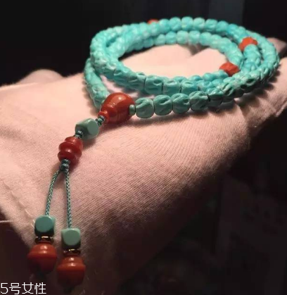 綠松石手串戴哪只手？綠松石手鏈戴左手還是右手？
