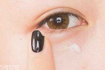 眼霜開封后保質(zhì)期多久？眼霜開封多久不能用？