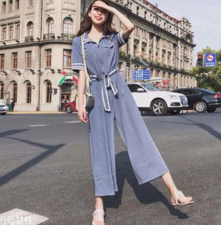 不會搭配衣服怎么辦？女生不會搭配怎么解決？