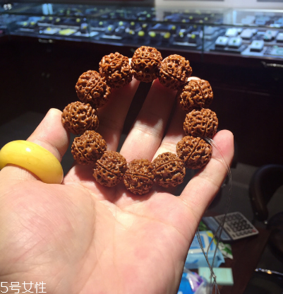 菩提子手串一般多少錢？菩提子手串市場價(jià)格