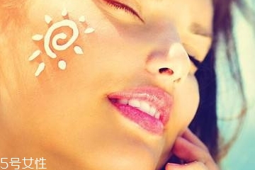 防曬霜兩年了還能用嗎？防曬霜可以用兩年嗎？