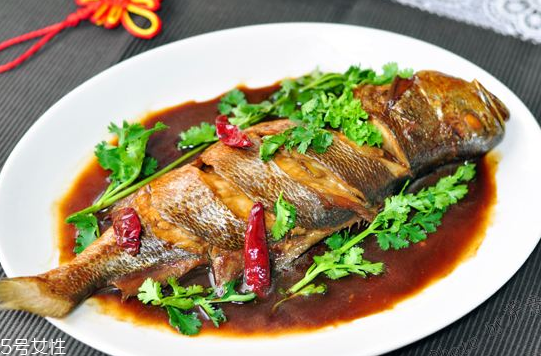 黃花魚(yú)為什么都是死的？死黃花魚(yú)可以吃嗎？