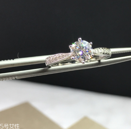 鉆戒四爪好還是六爪好？鉆戒六爪和四爪區(qū)別