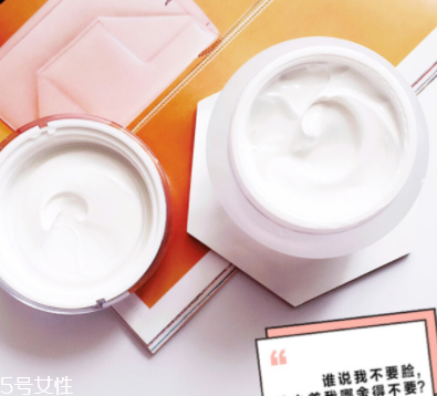 素顏霜是彩妝嗎？素顏霜屬于彩妝嗎？