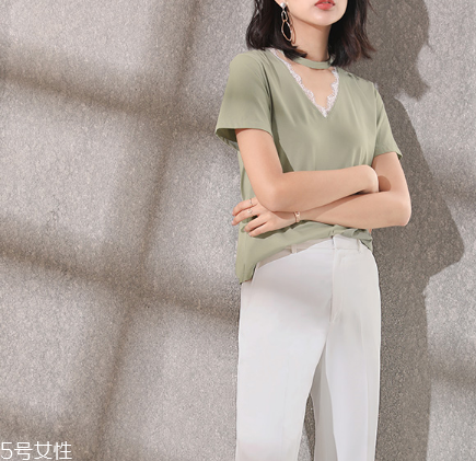 薄荷綠衣服怎么搭配？薄荷綠服裝搭配圖片