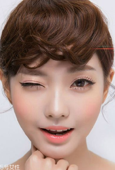 腮紅會(huì)堵塞毛孔嗎？腮紅會(huì)不會(huì)堵塞毛孔？