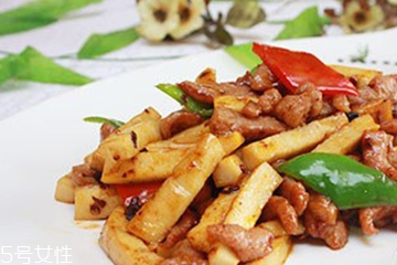 鹿肉和牛肉哪個好？鹿肉和牛肉哪個好吃些？