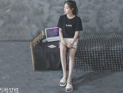 夏天穿什么涼鞋舒服？夏天適合穿什么涼鞋？