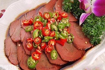 鹿肉可以和什么菜搭配？