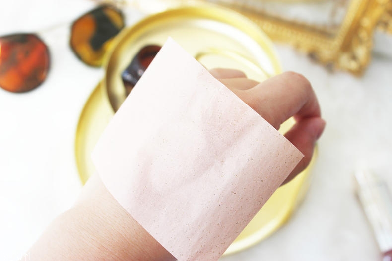 雅詩(shī)蘭黛小棕瓶眼霜能去眼袋嗎 小棕瓶眼霜使用2個(gè)月心得 雅詩(shī)蘭黛小棕瓶眼霜能去眼袋嗎 小棕瓶眼霜使用2個(gè)月心得