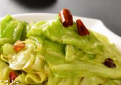 牛心菜和牛有關(guān)系嗎？牛心菜和牛沒有關(guān)系