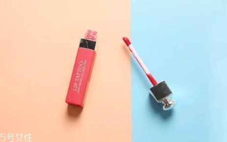 櫻桃粉口紅是什么顏色？櫻桃粉口紅試色圖片