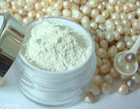 珍珠粉可以洗澡嗎？珍珠粉洗澡能去雞皮嗎？