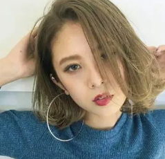 打蠟傷頭發(fā)嗎？打蠟對(duì)頭發(fā)的危害