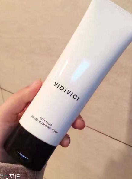 vidivici洗面奶適合什么年齡？vidivici洗面奶能卸妝嗎？