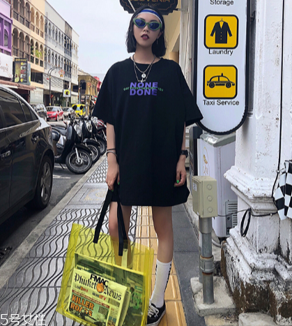 夏天買(mǎi)衣服注意什么？三大原則不能忽略