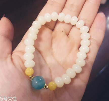 菩提根手串怎么盤玩？這樣盤包漿才好看