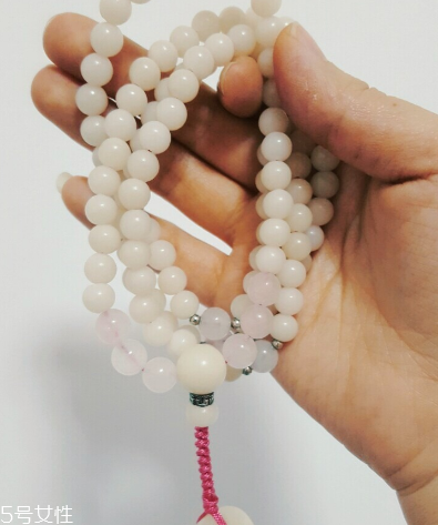 菩提根手串怎么盤玩？這樣盤包漿才好看