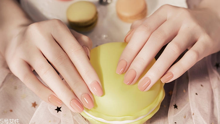可撕指甲油要卸甲嗎 看個人習慣 可撕指甲油要卸甲嗎 看個人習慣