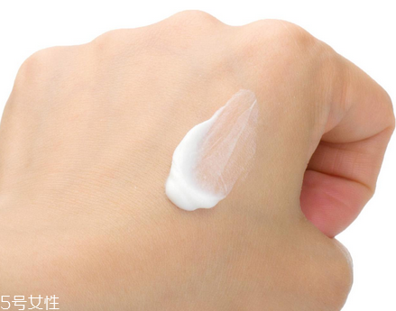 脫毛膏可以用手涂嗎 這個(gè)沒影響