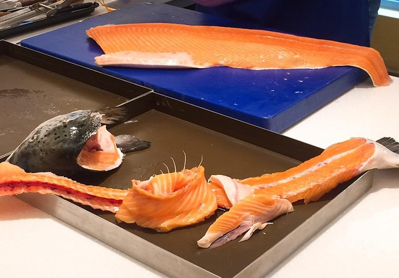三文魚(yú)刺身有寄生蟲(chóng)嗎 三文魚(yú)怎么選購(gòu)無(wú)寄生蟲(chóng)
