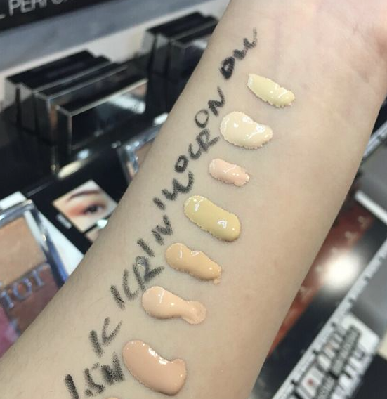 迪奧小奶瓶粉底液哪個色號適合黃皮 國人選這幾個顏色 迪奧小奶瓶粉底液哪個色號適合黃皮 國人選這幾個顏色