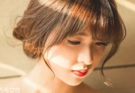 熬夜長痘痘怎么辦？去除痘痘小竅門