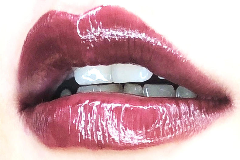 美寶蓮小燈管夏日限量版全試色 小燈管2018新色上嘴圖 美寶蓮小燈管夏日限量版全試色 小燈管2018新色上嘴圖