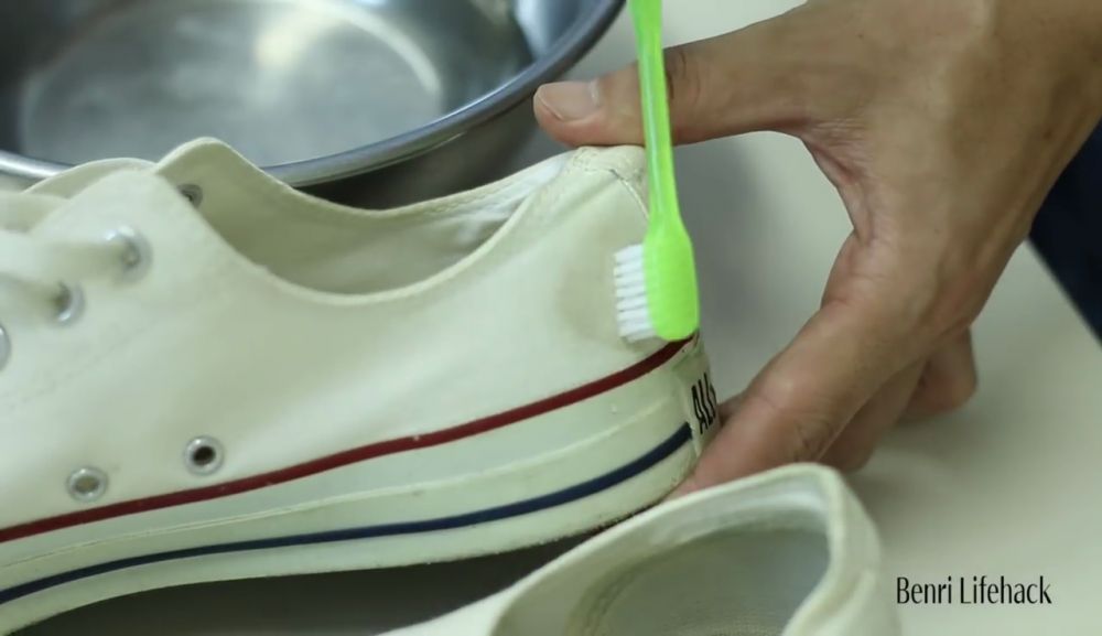 小白鞋怎么洗 小白鞋10大清洗與防污 小白鞋怎么洗 小白鞋10大清洗與防污