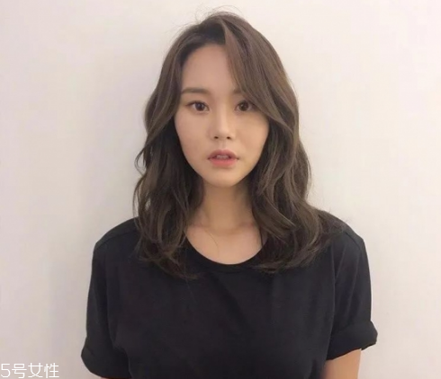 臉大適合什么劉海 臉大劉海發(fā)型圖片女 臉大適合什么劉海 臉大劉海發(fā)型圖片女