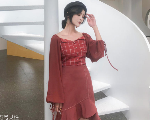 秋季格紋衣服搭配圖片 輕松應(yīng)對(duì)不同場(chǎng)合