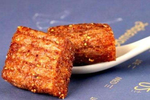 衛(wèi)龍辣條廠真的干凈么？辣條食品安全國家標準要來了