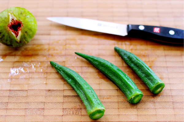 秋葵在陽臺怎么種？這樣的秋葵生吃無毒