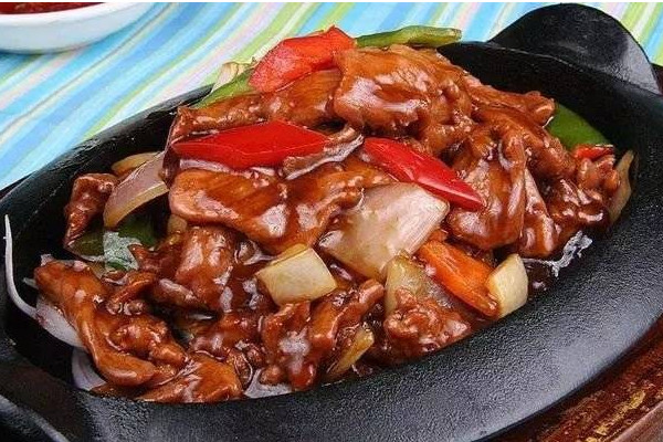 蠔油牛肉是哪個(gè)地方的菜？蠔油牛肉嫩是有竅門的