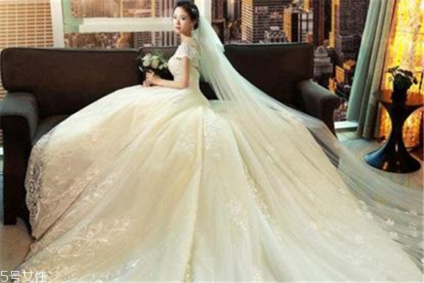 婚紗費(fèi)用是用彩禮錢嗎 沒(méi)有嚴(yán)格規(guī)定