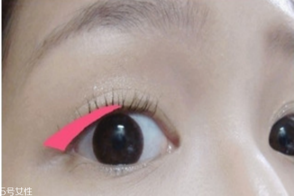怎么快速學(xué)會(huì)化妝 最簡(jiǎn)單眼妝畫(huà)法教程