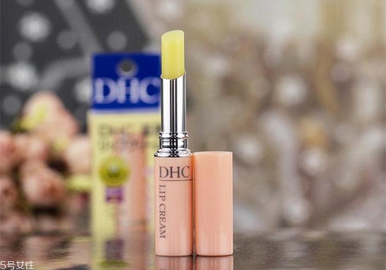 藥用護唇膏能長用嗎 4款唇紋死皮克星 藥用護唇膏能長用嗎 4款唇紋死皮克星