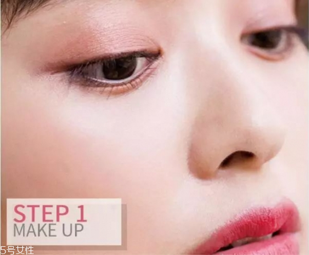 圓臉適合什么妝容 讓你的大臉變成小臉 圓臉適合什么妝容 讓你的大臉變成小臉