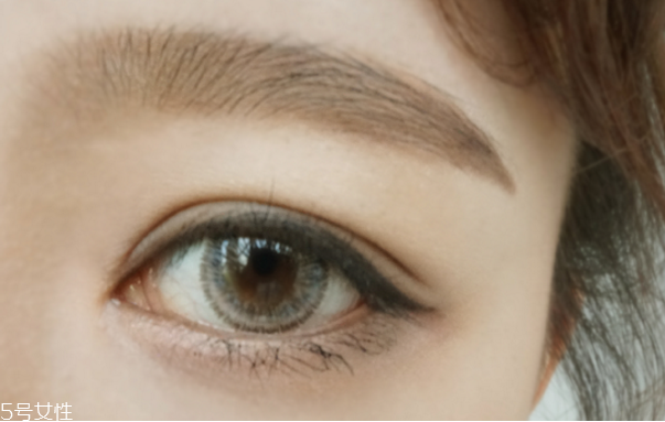 圓臉適合什么妝容 讓你的大臉變成小臉 圓臉適合什么妝容 讓你的大臉變成小臉