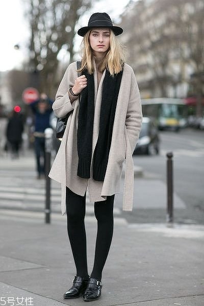 冬季圍巾怎么搭配衣服 冬季圍巾搭配圖片 冬季圍巾怎么搭配衣服 冬季圍巾搭配圖片